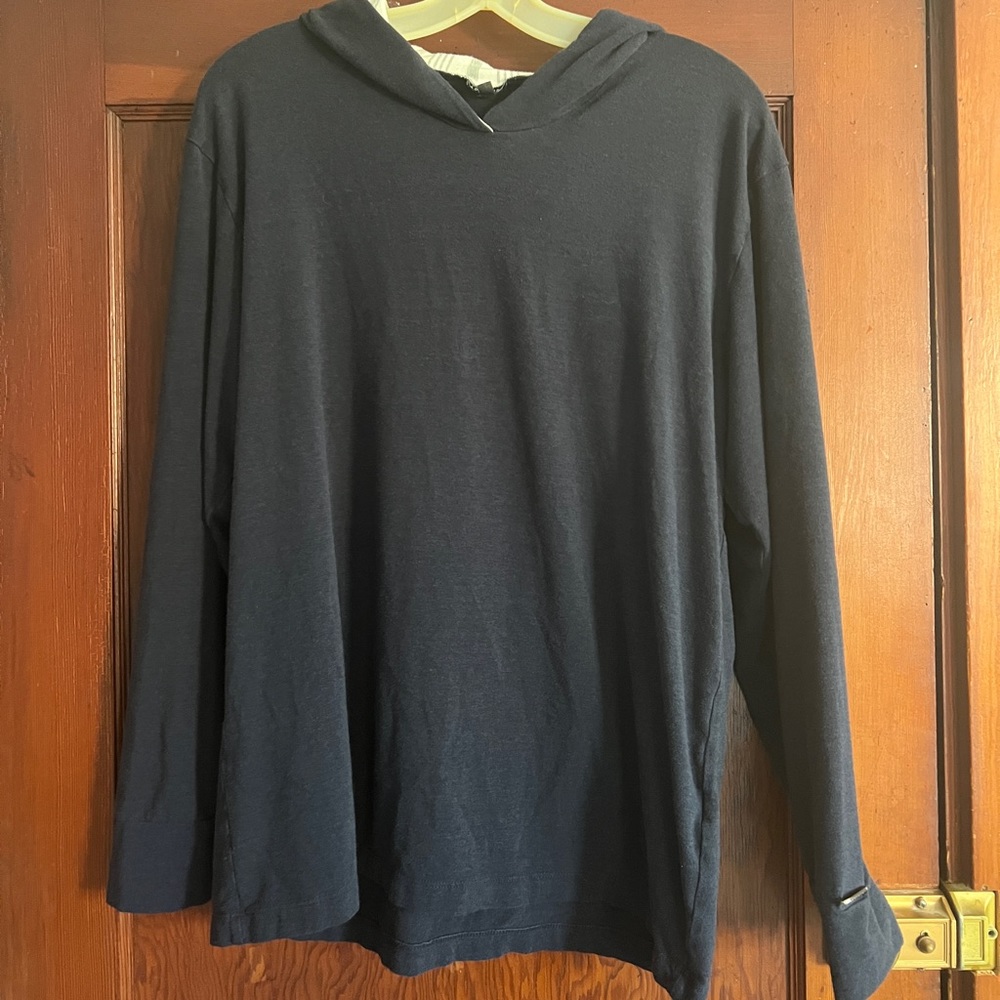 Navy blue pullover